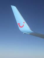 Die hochgezogenen Winglets der neusten Boeing 737-800 Serie der Hapagfly (TUI) am 25.09.2008.