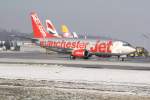 Jet 2 Boeing 737-330 G-CELI Flughafen Salzburg 10.01.2009