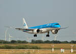 KLM-Cityhopper, ERJ-195 E2, PH-NXJ, BER, 09.06.2023