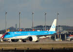 KLM-Cityhopper, ERJ-195 E2, PH-NXM, BER, 26.11.2023