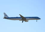 KLM-Cityhopper, ERJ-195 E2, PH-NXU, BER, 31.08.2025