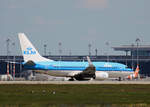 KLM, Boeing B 737-7K2, PH-BGT, BER, 05.06.2021