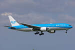 KLM Royal Dutch Airlines, PH-BQH, Boeing B777-206ER, msn: 32705/493,  Hadrians Wall , 19.Mai 2023, AMS Amsterdam, Netherlands.