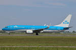 KLM Royal Dutch Airlines, PH-BXV, Boeing B737-8K2, msn: 30370/2205,  Roodborstje / Robin , 19.Mai 2023, AMS Amsterdam, Netherlands.