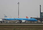 KLM, Airbus A 321-252NX, PH-AXM, BER, 12.04.2026