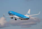 KLM, Boeing B 737-8K2, PH-BXC, BER, 15.05.2026