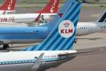 KLM Royal Dutch Airlines, PH-BXA  Zwaan - Swan , Boeing, 737-800 wl (Retro-Lackierung ~ Seitenleitwerk/Tail), 25.05.2012, AMS-EHAM, Amsterdam (Schiphol), Niederlande 