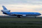 KLM MD11 (Reg.: PH-KCD) in AMS am 19.01.2014