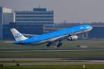 PH-AKA KLM Royal Dutch Airlines Airbus A330-303  08.03.2014  Amsterdam-Schiphol