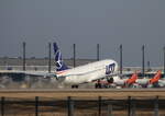LOT, Boeing B 737-89P, SP-LWD, BER, 06.03.2026