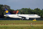 Lufthansa, Airbus A 320-214, D-AIUW, TXL, 25.05.2017