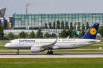 Lufthansa (LH-DLH), D-AIUQ, Airbus, A 320-214 sl (Glückwunsch! 25 Jahre Flughafen München-Sticker), 22.08.2017, MUC-EDDM, München, Germany 