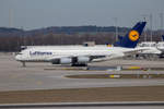 Lufthansa, D-AIMB, Airbus, 380-800, 03.04.2018, MUC, München, Germany, Flug: LH452 nach Los Angeles. Auf dem Rollweg zur Startbahn.