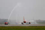 Easyjet, Airbus A 320-251N, G-UZHF, Lufthansa, Airbus A 320-271N, D-AINZ, BER-Erffnung, 31.10.2020