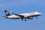 D-AIUR , Lufthansa , Airbus A320-214(WL) ,  Berlin-Brandenburg  Willy Brandt  , BER , 15.06.2022 ,