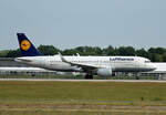 Lufthansa, Airbus A 320-214, D-AIUK, BER, 04.06.2022