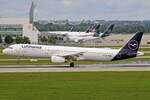 Lufthansa, D-AIDM, Airbus A321-231, msn: 4916,  Recklinghausen , 11.September 2022, MUC München, Germany.