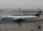 Lufthansa, D-AIHY, Airbus A 340-600 (ohne Namen), 2010.01.19, FRA, Frankfurt, Germany