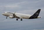 Lufthansa, Airbus A 320-214, D-AIUE, BER, 19.12.202