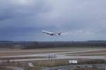 Gerade hat ein A340-600 der Lufthansa in Mnchen den Boden verlassen. 28.3.2010