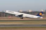 Lufthansa A 321-131 D-AIRH  Garmisch-Partenkirchen  beim Start in Berlin-Tegel am 02.04.2010