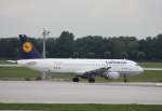 Lufthansa Airbus A 320-200 D-AIPE Kassel Flughafen Mnchen 02.08.2010