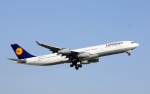 Lufthansa AIrbus A 340-313 X D-AIFF Delmenhorst Flughafen Mnchen 11.09.2010