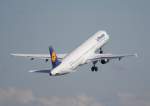 Lufthansa A 321-131 D-AIRF  Kempten  beim Start in   Berlin-Tegel am 05.09.2010