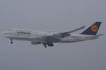 Lufthansa   Boeing 747-430(SCD)   D-ABTH  Frankfurt am Main  04.01.11   