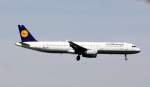 Lufthansa Airbus  A 321-131 D-AIRB Baden Baden Landeanflug Flughafen Mnchen 07.05.2011