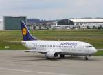 Boeing 737-300 der Lufthansa in Friedrichshafen, planmäßig fliegt LH mit einem CRJ700 die Strecke Friedrichshafen-Frankfurt/Frankfurt-Friedrichshafen, da am Wochenende die Outdoor (Messe) in