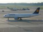 Flugzeugtyp: Airbus A 320-211,
Name: Rostock,
Kennzeichen: D-AIQK,
Datum: 24.09.2006,
Flughafen: Hamburg