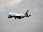 Eine Lufthansa Boeing 747 beim Landeanflug auf Frankfurt am Main am 16.07.2008.