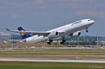 Lufthansa, D-AIKK  Frth , A 330-343X in MUC im Steigflug nach Mumbai (BOM) 01.07.2013
