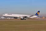 D-AIHT / Lufthansa / A340-642X in MUC bei der Landung aus Dehli (DEL) 16.12.2013