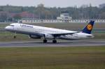 D-AIDK Lufthansa Airbus A321-231  in Tegel am 14.10.2014 gestartet