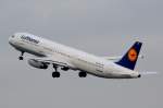 D-AIRS Lufthansa Airbus A321-131   gestartet am 14.10.2014 in Tegel