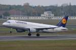 D-AIZK Lufthansa Airbus A320-214   von der Startbahn in Tegel gelöst am 14.10.2014