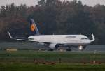 Lufthansa A 320-214 D-AIZT kurz vor dem Start in Berlin-Tegel am 26.10.2014