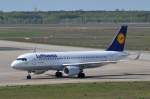 D-AIUF Lufthansa Airbus A320-214(WL)  in Tegel zum Gate  29.04.2015