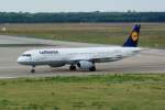 D-AIDB Lufthansa Airbus A321-231  Bayreuth   am 08.07.2015 in Tegel zum Gate