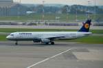 D-AIRR Lufthansa Airbus A321-131  Wismar   in Hamburg zum Gate   20.10.2015