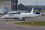 D-AIDW Lufthansa Airbus A321-231  zumGate in Tegel am 24.11.2015