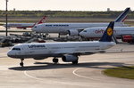 D-AISG Lufthansa Airbus A321-231  Dormagen  zum Gate in Tegel am 04.05.2016