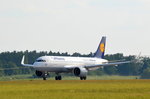 Lufthansa Airbus A320neo D-AINA beim Start auf der ILA Berlin am 04.06.16  