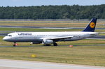 D-AIDX Lufthansa Airbus A321-231  in Tegel am 07.07.2016 gelandet