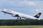 D-AIRF Lufthansa Airbus A321-131  Kempten   in Tegel gestartet am 07.07.2016