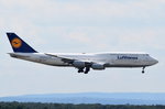 D-ABYG Lufthansa Boeing 747-830  Baden-Württemberg    in Frankfurt beim Landeanflug am01.8.2016