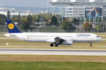 D-AIDC Lufthansa Airbus A321-231  am 12.10.2016 zum Gate in München