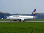 Die  Hanau , D-ABXW, eine 737-300 der Lufthansa ist gelandet.